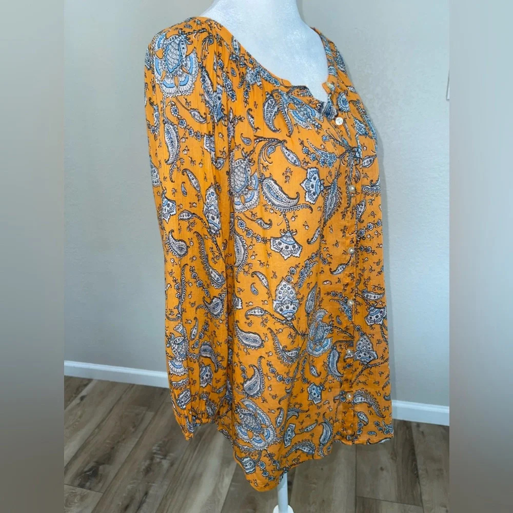 NWOT CHAPS women’s blouse - Picture 9 of 9